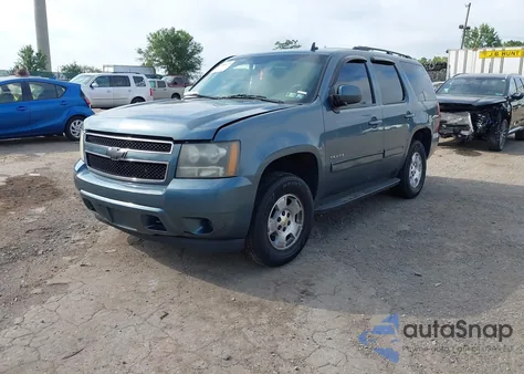 2010 Chevrolet Tahoe Ls z USA, uszkodzony, nr VIN 1GNUKAE05AR222936
